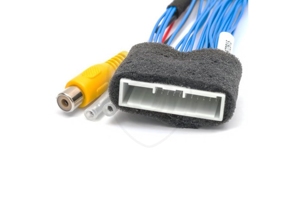 Kabelový adaptér pro připojení couvací kamery k monitoru Toyota MFD GEN5 a GEN6 s navigací