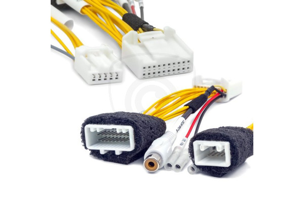 Kabelový adaptér pro připojení couvací kamery k monitoru Toyota GEN5 / GEN6