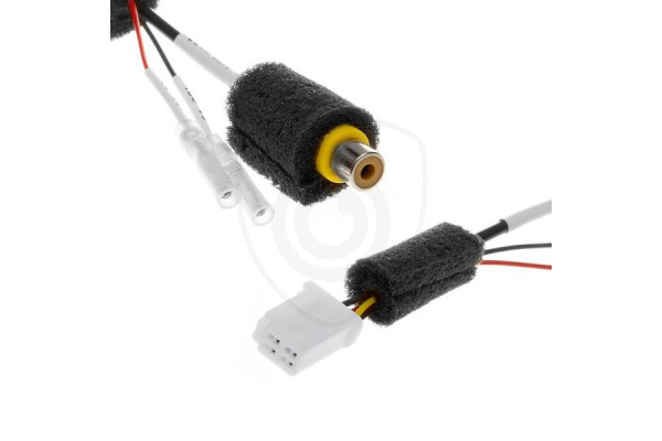 Kabelový adaptér pro připojení couvací kamery k displeji Mazda 2006 - 2014