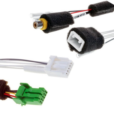 Adaptér pro propojení couvací kamery s monitorem Suzuki 2012 - 2021 Adaptér pro propojení couvací kamery s monitorem Suzuki 2012 - 2021