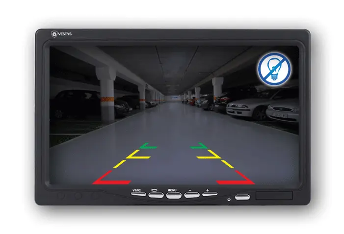 monitor do auta zobrazuje přisvícení couvací kamery pomocí LED a IR